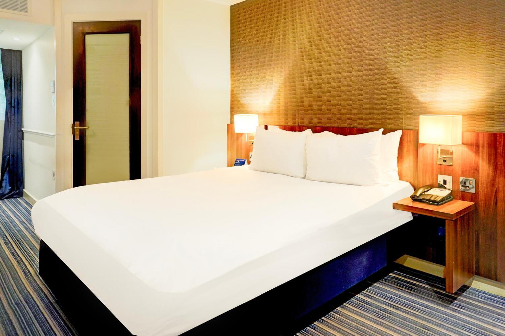 Belvilla Crewe City Centre Hotel Lifestyle Экстерьер фото