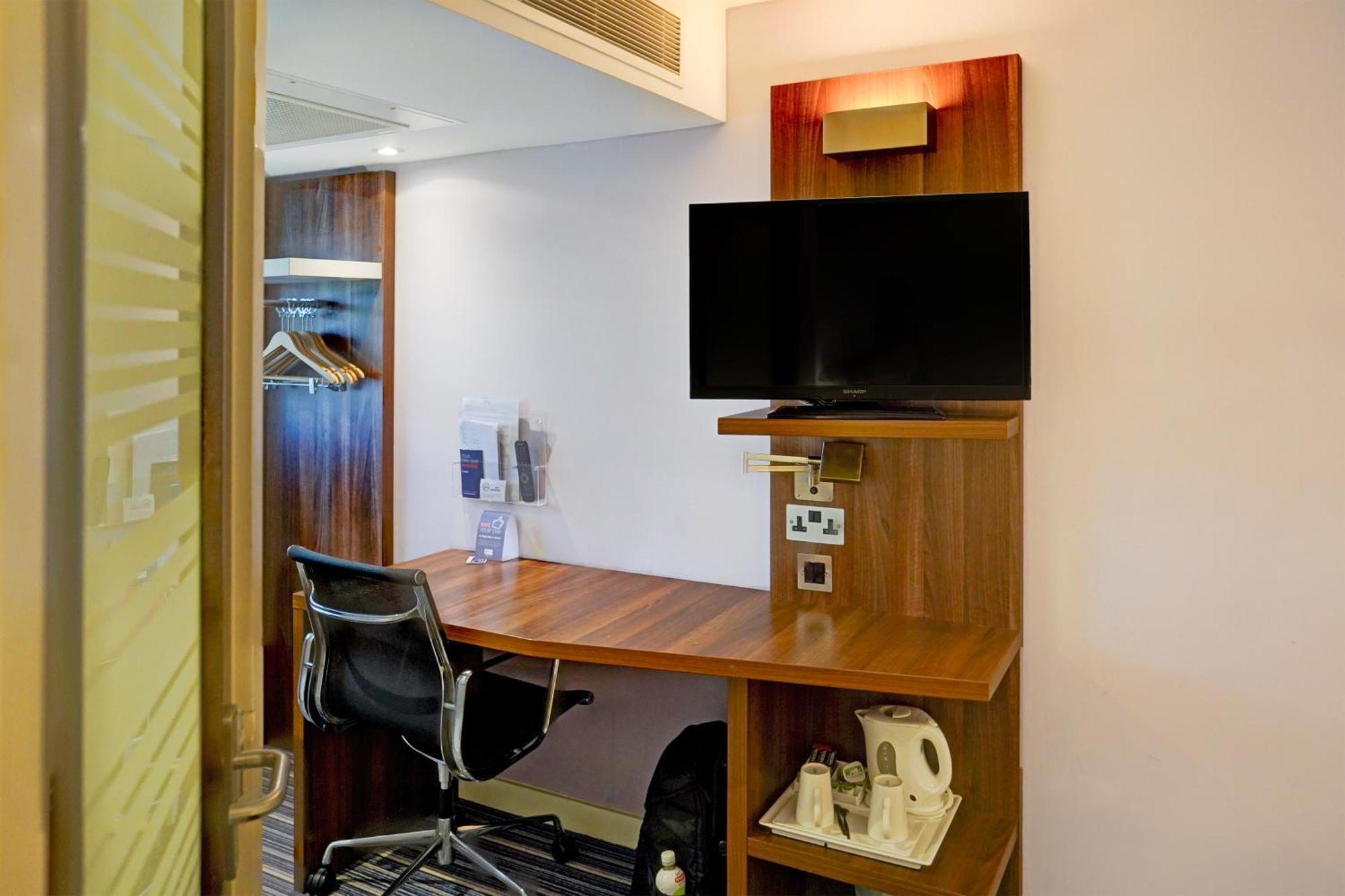 Belvilla Crewe City Centre Hotel Lifestyle Экстерьер фото
