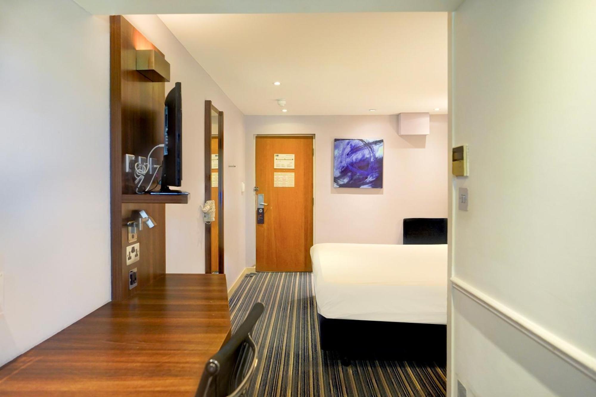 Belvilla Crewe City Centre Hotel Lifestyle Экстерьер фото