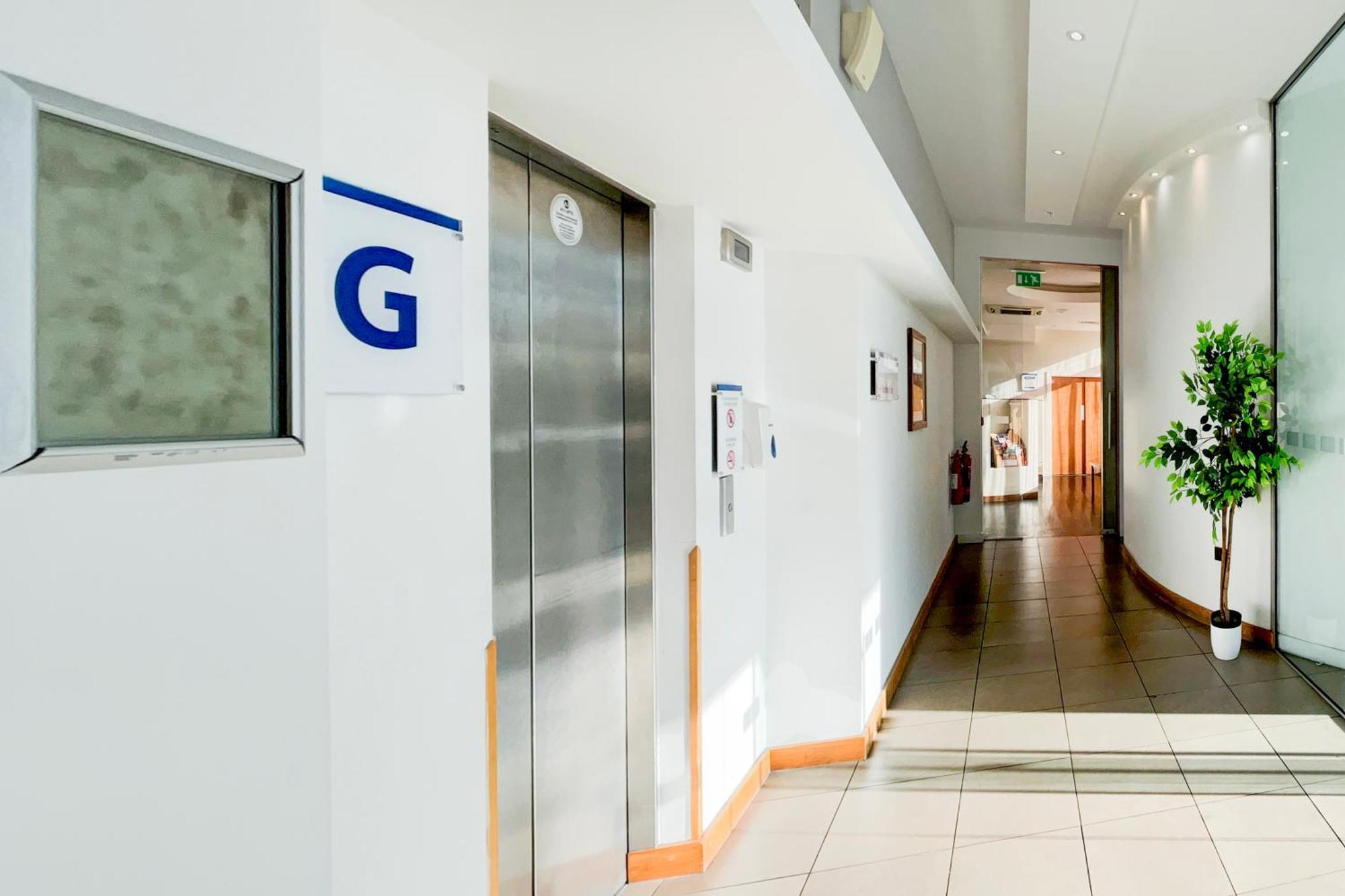 Belvilla Crewe City Centre Hotel Lifestyle Экстерьер фото