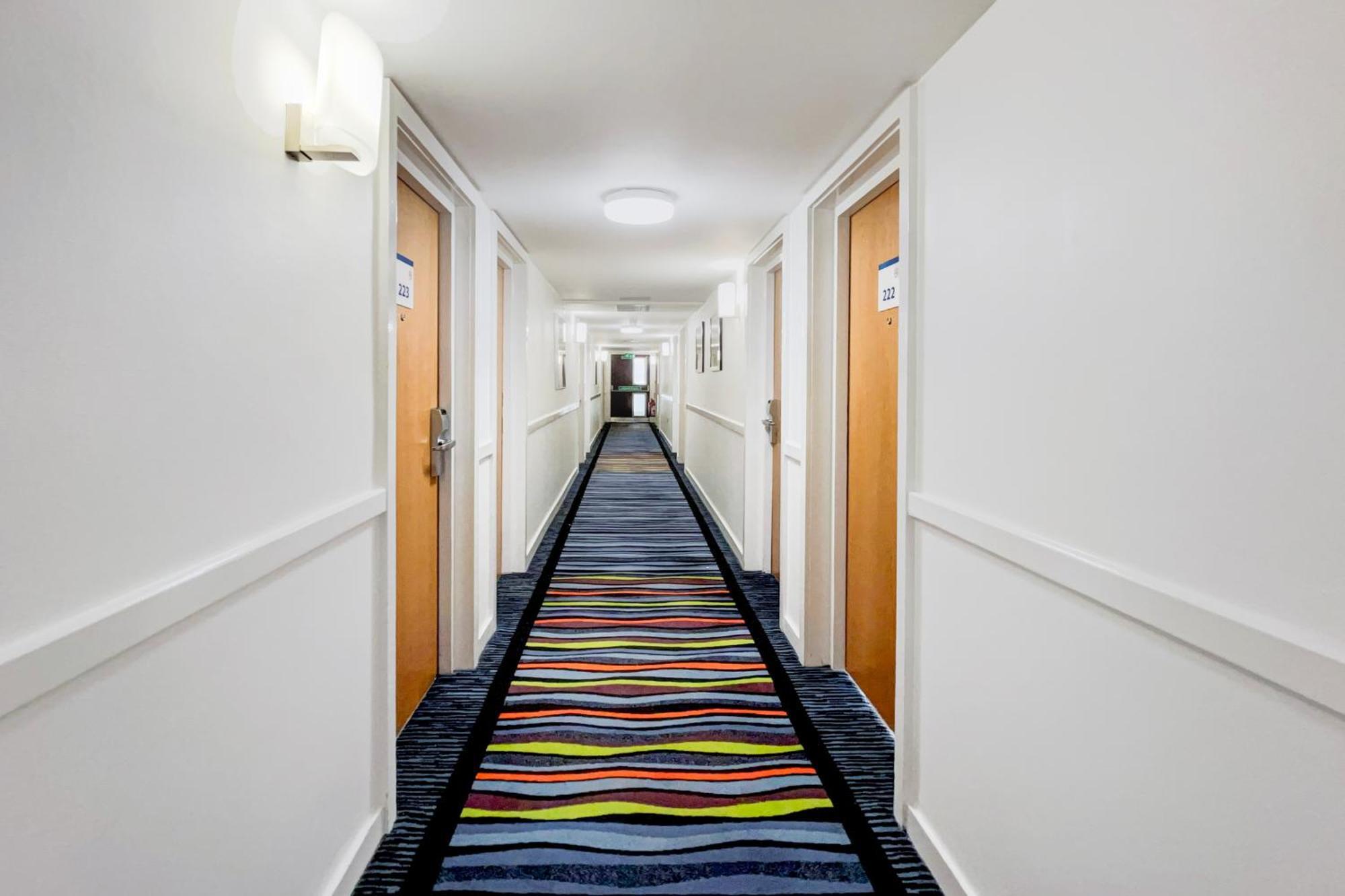 Belvilla Crewe City Centre Hotel Lifestyle Экстерьер фото